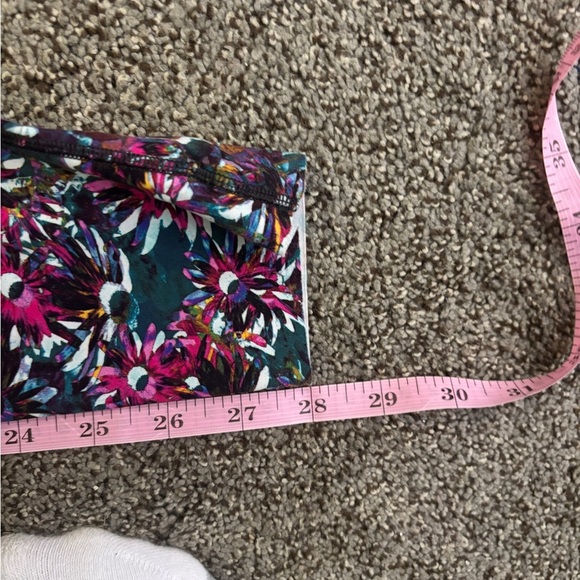 Lululemon Base Pace High-Rise Tight 28" *Brushed Floral Electric Multi - Picture 11 of 11